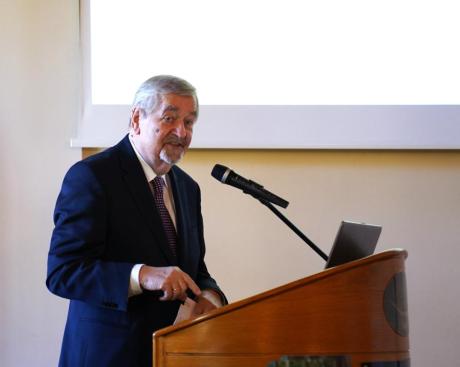 Głos nauki w dyskusji o lasach. Nowa książka prof. Andrzeja Grzywacza